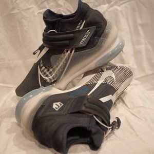 Nike Blue and White Athletic Shoes with Modern Design